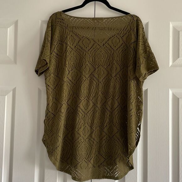 Calypso Women’s Army Green Cut Out Loose Fit Shirt - Picture 6 of 6